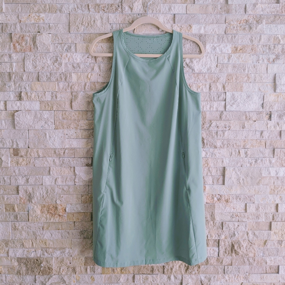 Sporty dress L